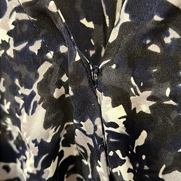 JOIE Black Gray Bohemian Silk Flowy Blouse size Medium - Picture 10 of 16